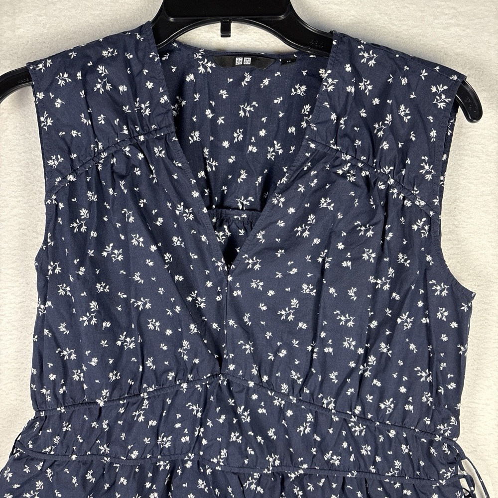 Uniqlo WomensSleeveless Floral Summer Dress Long Size XS Navy Blue White Flower - Picture 2 of 10